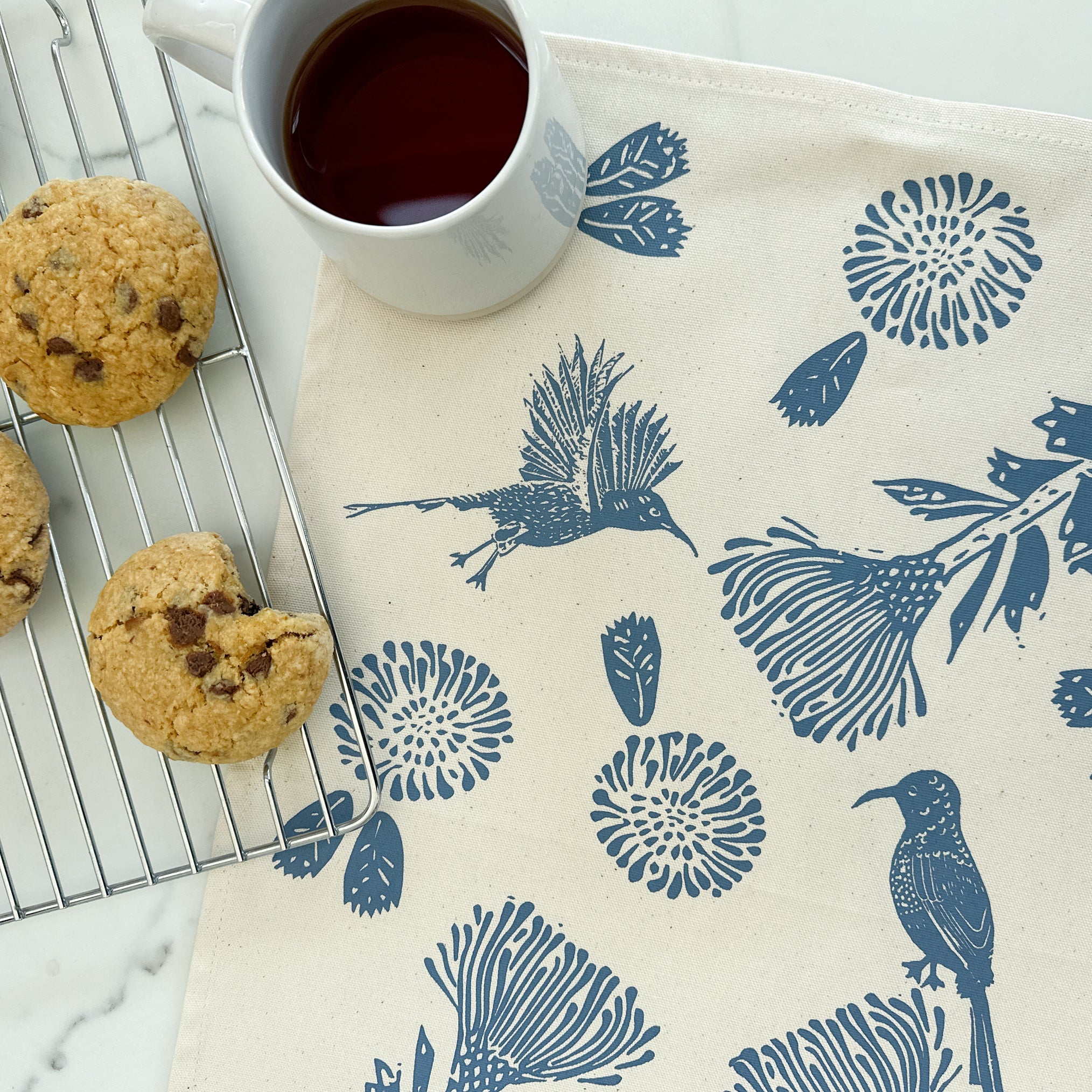 Tea Towel Cotton Sunbird Print in Blue and Gold 16 in x 22 in