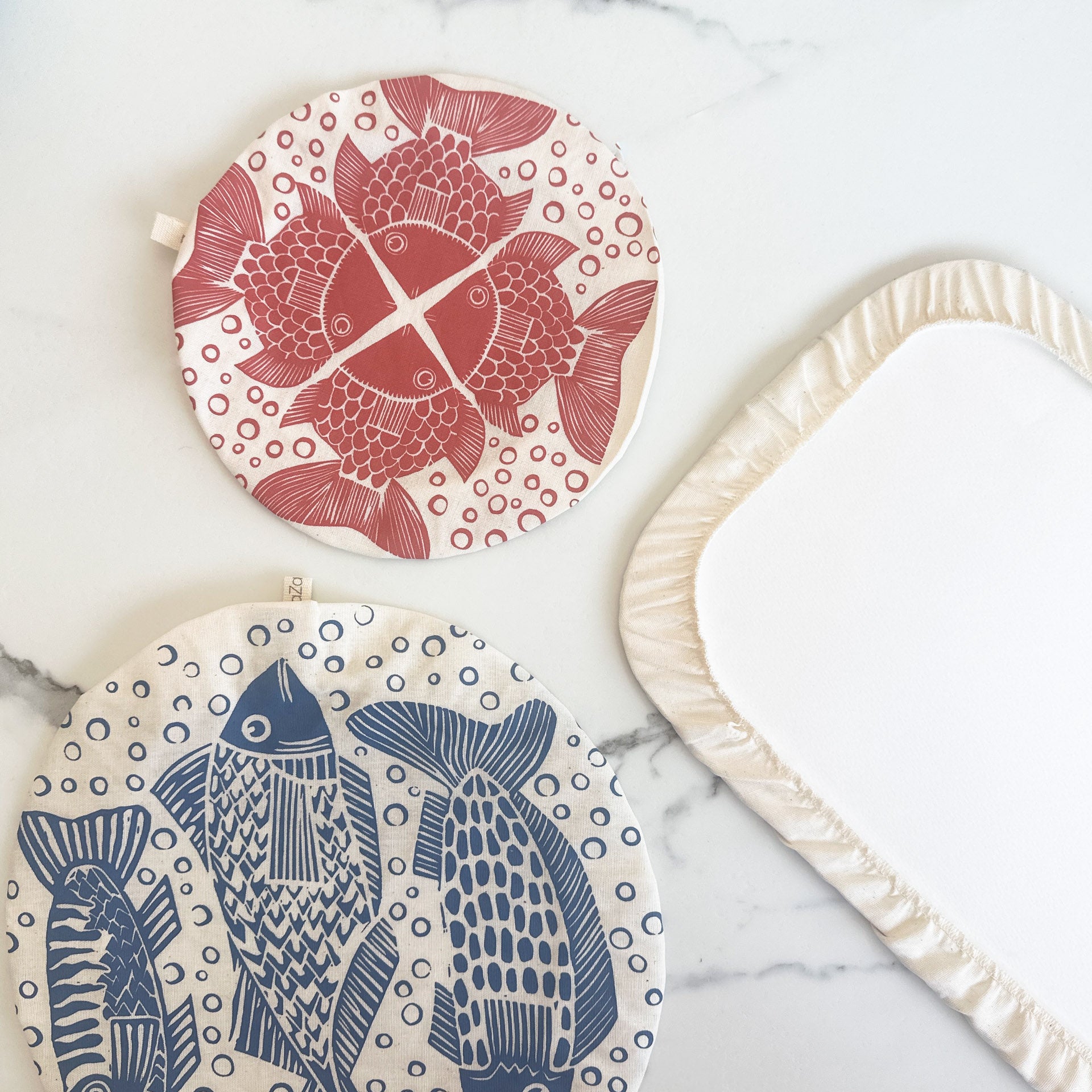 Dish Cover Set of 3 with rectangle 13x11" and 2 round bowl covers 10" and 13" Fish Print Red, Blue, Gold